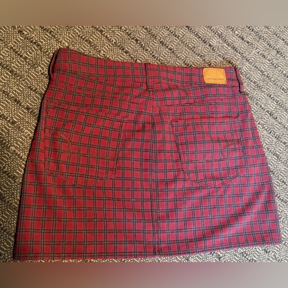 AE high rise mini Red Plaid Skirt sz 10 women’s. Lnwot. - Picture 2 of 6